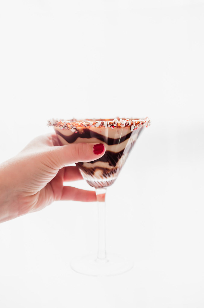 Chocolate Peppermint Martini Christmas Cocktail