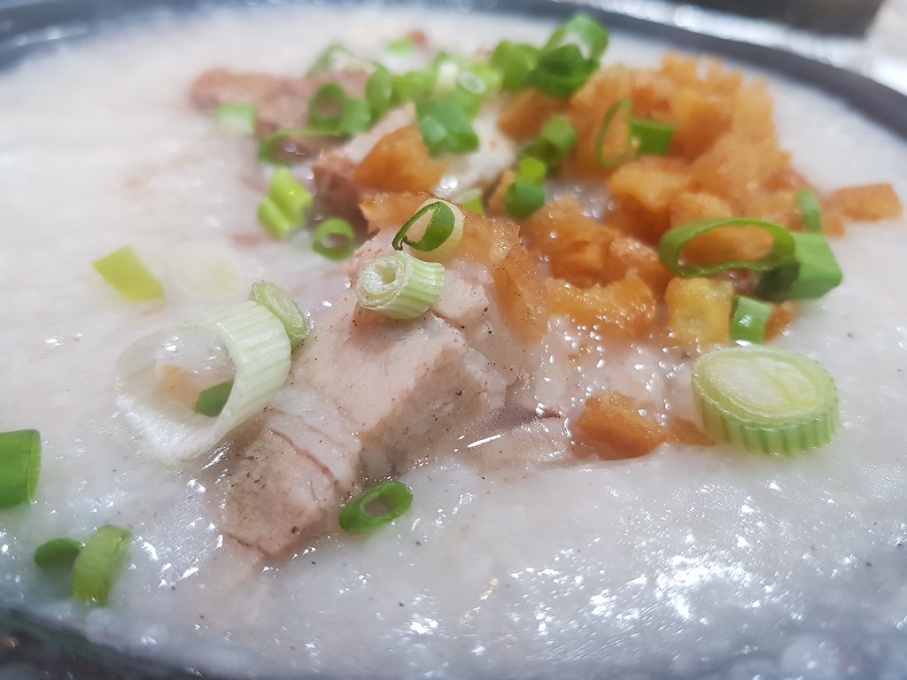 猪仔烧肉粥 Roasted Pork  Porridge rm$18.90 @ Porridge Time (丰衣粥食) at Main Place USJ21