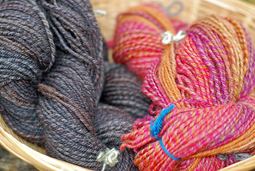Handspun handdyed Shetland wool top yarns by irieknit