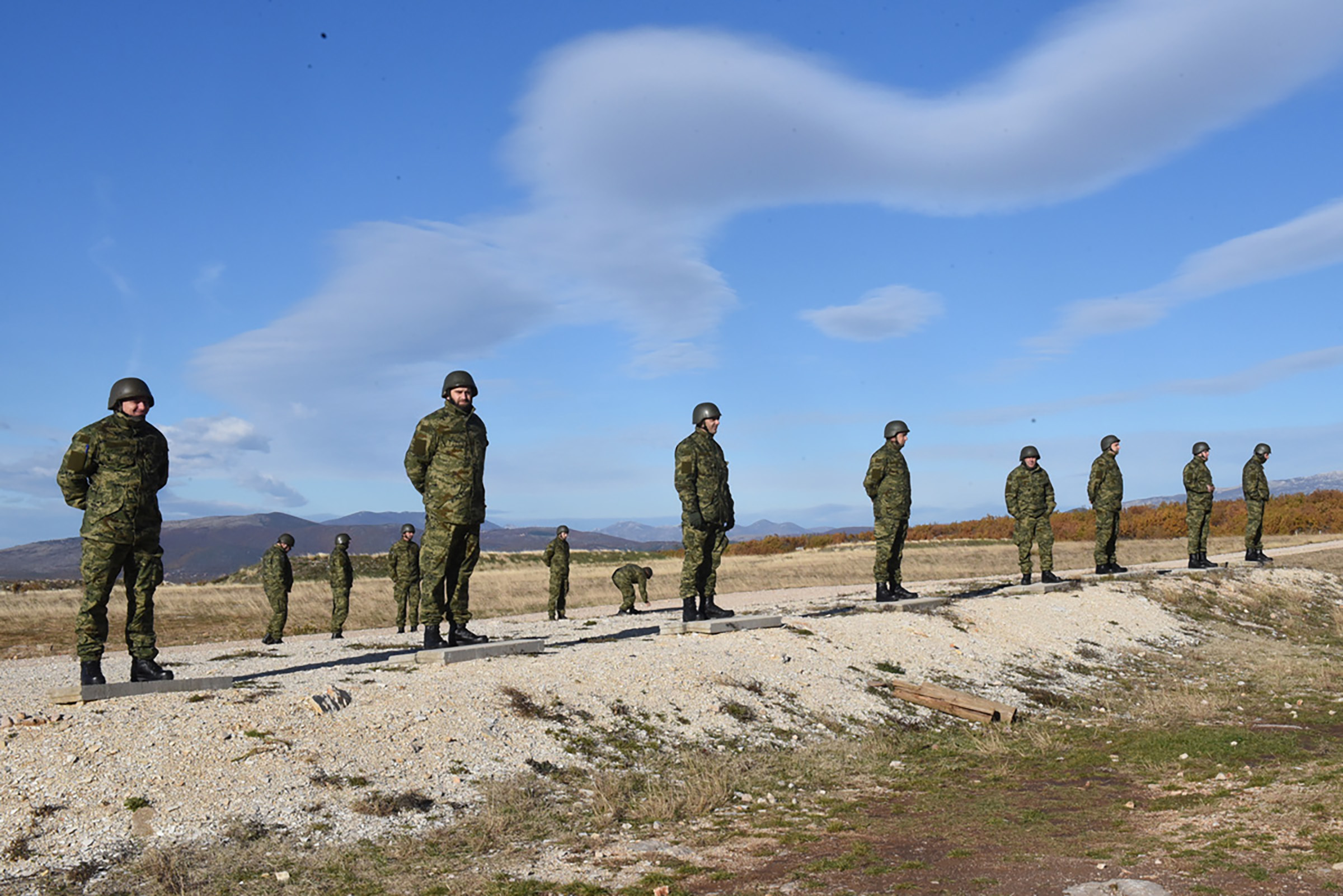 Završena obuka pričuvnika 5. i 6. pješačke pukovnije u Kninu