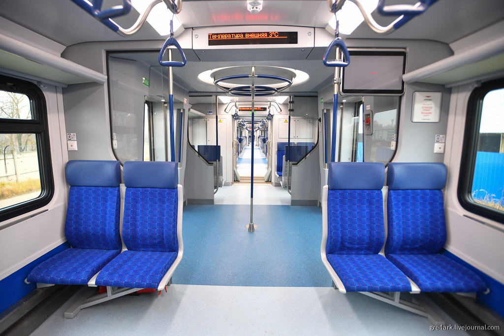 Иволга — поезд наземного метро 