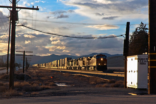 upmojavesubdivision bnsf ge c449w monolithca sunset train railfan railroad