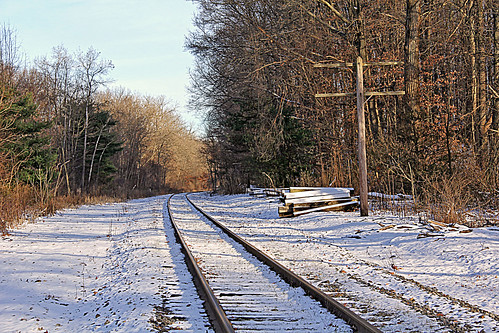 winter winterphotography winterrailroadphotography winterontherailroad winterandrailroads snow tracks railroadtracks railroadtracksinsnow erierailroad kentohio
