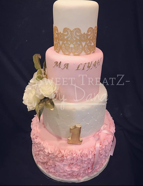 Cake from Sweet TreatZ by Dana