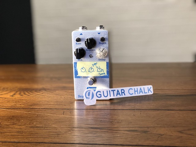 Photo：Seymour Duncan Analog Delay Pedal By GuitarChalk
