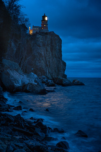 greatlakes lakesuperior minnesota shore splitrocklighthouse zeiss a7r2 bluehour clouds landscape lighthouse night sonnartfe1855 sony water winter