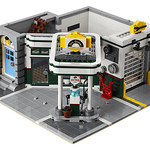 LEGO 10264 Corner Garage Modular 2019