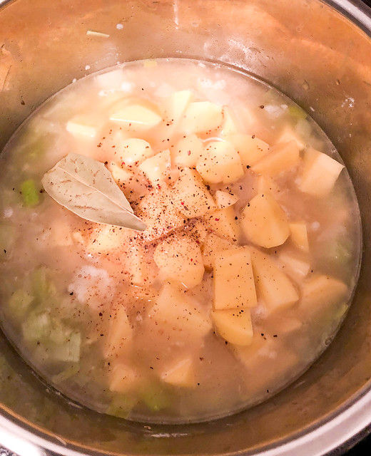 Instant Pot Potato Leek Soup