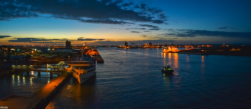 harbour us usa bluehour capecaneveral port ship capecanaveral florida