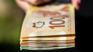 canadian-100-bills