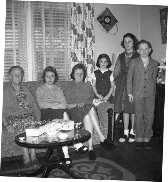1959a HDTJr, Glyn, Sus, Lois T, NRT, Mamie