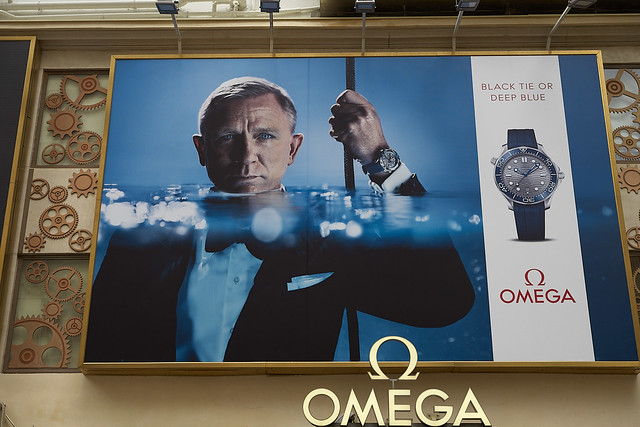James Bond still wears a watch