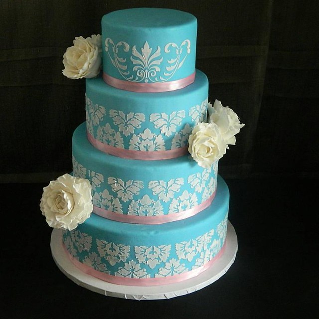 Cake by Betty's Cakes