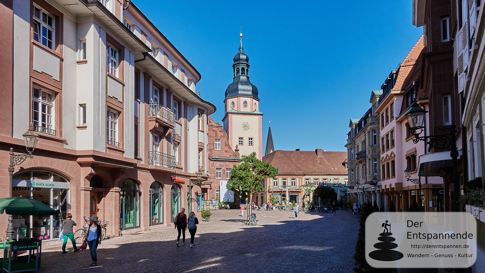 Ettlingen mit Rathausturm