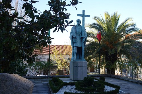 portugal belmonte pedroalvarescabral brasil brazil discovery statue monument juscelino kubitschek de oliveira álvarodebrée