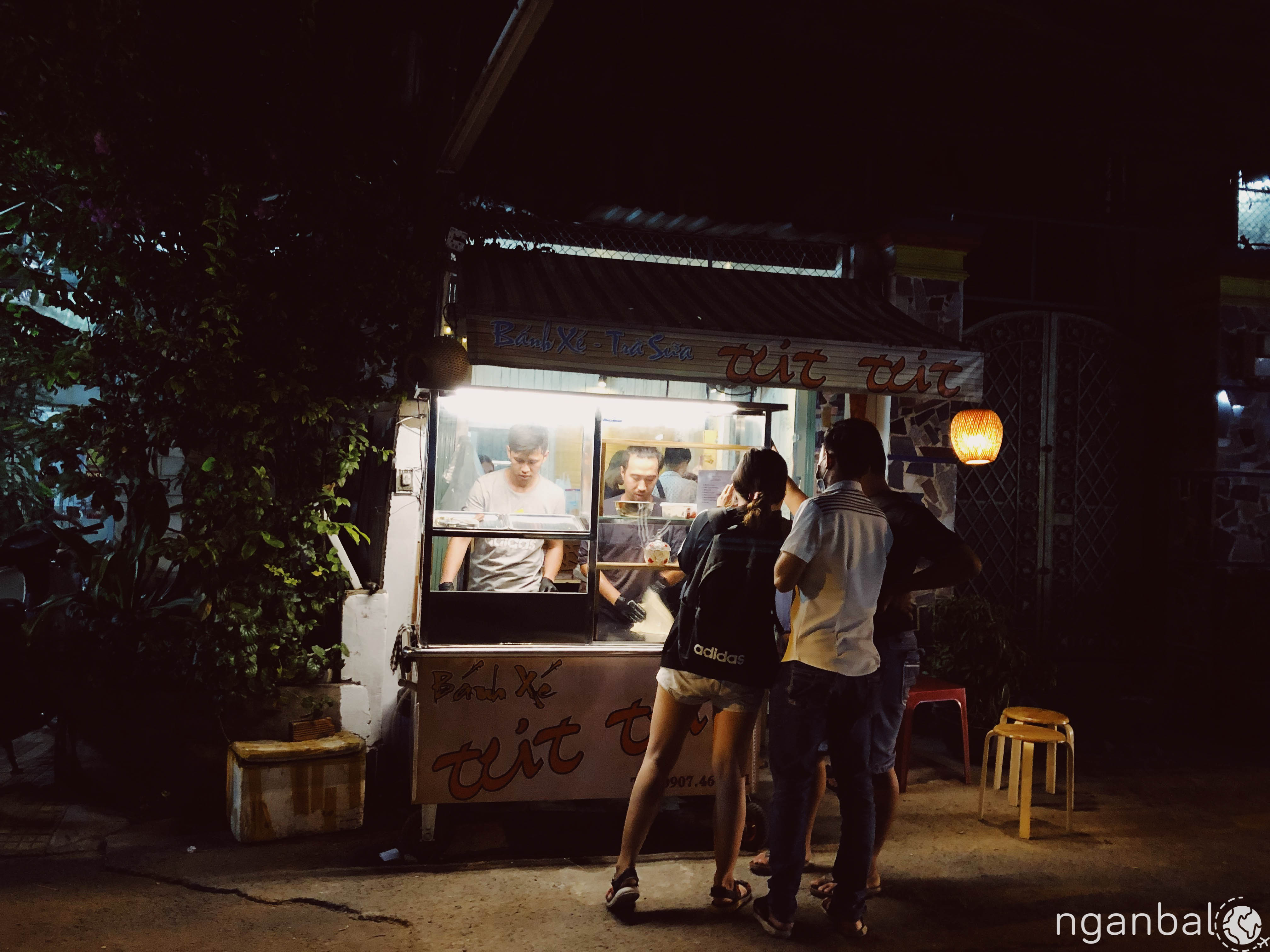 Quán bánh xé Tút Tút Malay ở Nguyễn Trãi
