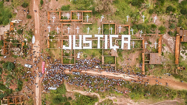 Documentário denuncia contaminação por contato com lama tóxica da Samarco