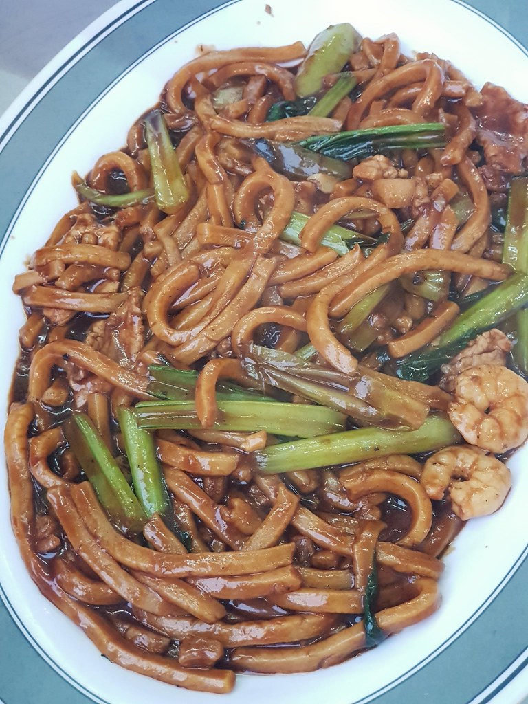 福建炒噜面 Hokkien Fat Noodle (m) rm$12.72 @ 德记茶餐室 Reatoran Tuck Kee Ipoh 5/10