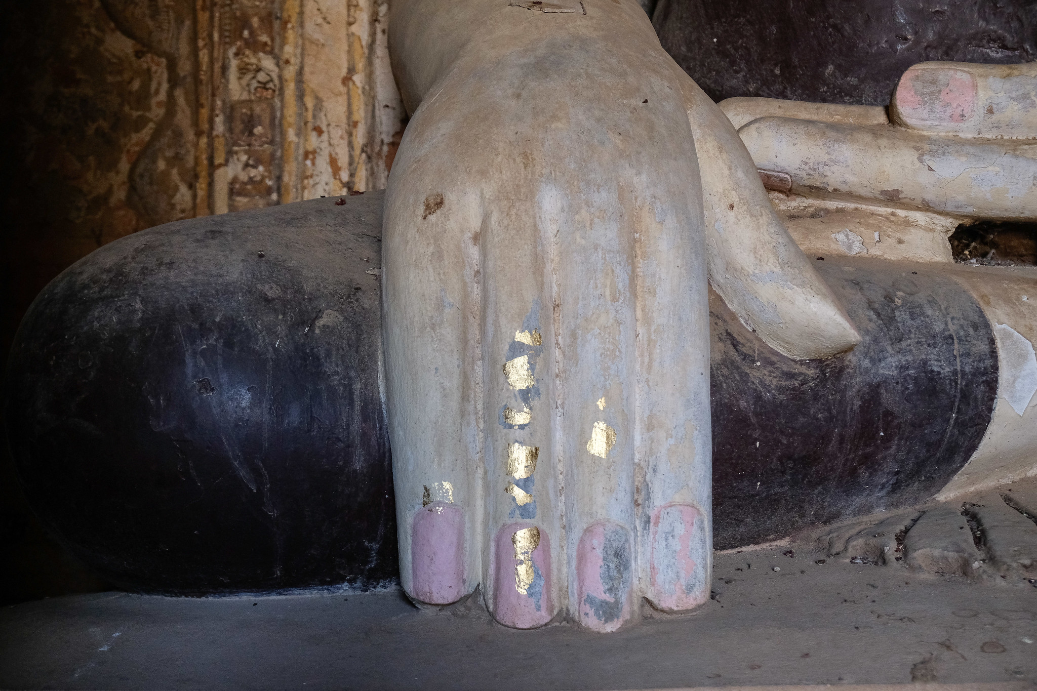 buddhas hand, teilvergoldet