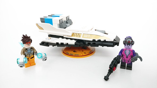 LEGO Overwatch Tracer vs. Widowmaker (75970)