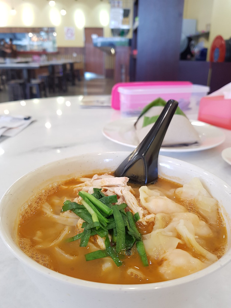 怡保鲜虾云吞鸡丝河粉 Ipoh Prawn Wanton & Shredded Chicken Hor Fun Soup rm$9.50 @ Chong Kok Kopitiam Heritage 中国酒店 USJ1