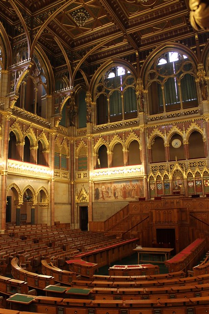 Visita al Parlamento de Budapest en español