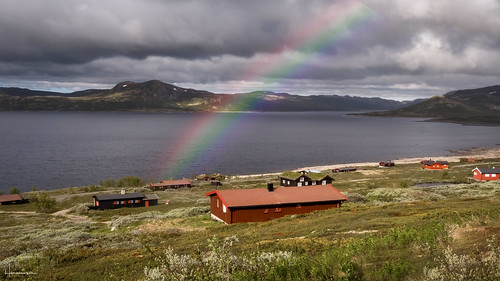 sunset mountain fishingwater imingfjell rocks sønstevann rainbow cabins norway