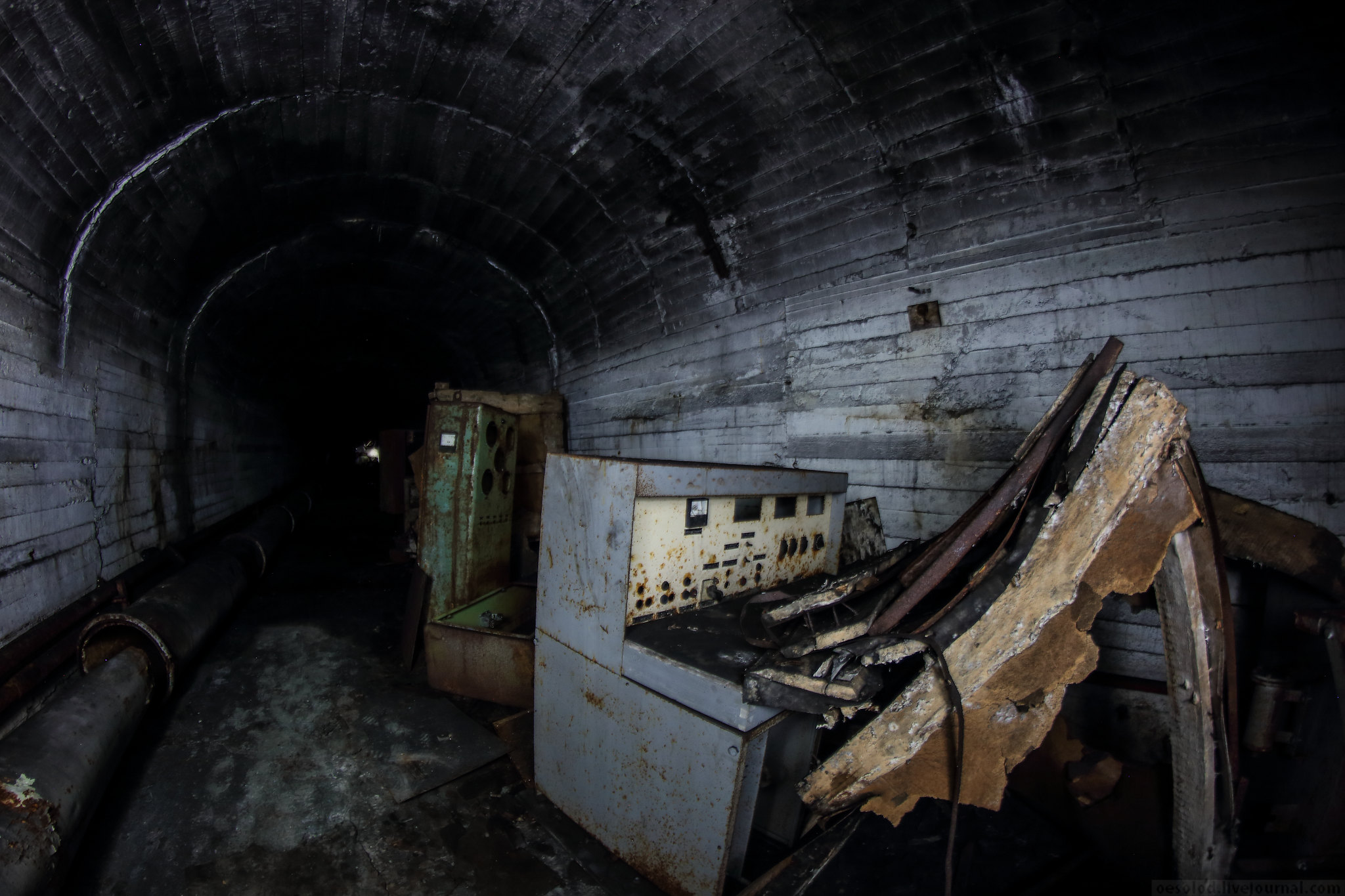 Подземные цеха Уральских гор, огромное убежище в Златоусте. убежище, убежища, давно, помещения, другой, производство, случаи, которая, попасть, метров, только, будет, часть, такое, который, Конечно, находятся, очень, сильно, устал