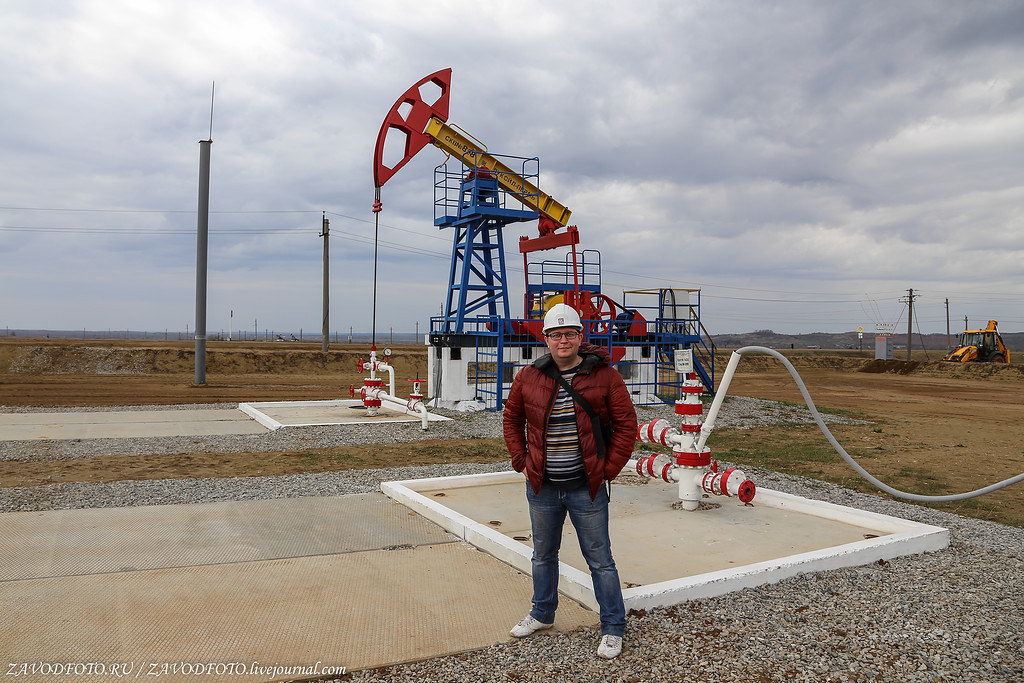 Крупнейшие месторождения нефти в России месторождение, нефти, запасы, составляют, около, Открыто, Расположено, Начальные, извлекаемые, месторождении, месторождения, руководством, экспедицией, ХантыМансийском, место, добывается, нефтеразведочной, округе, находится, автономном