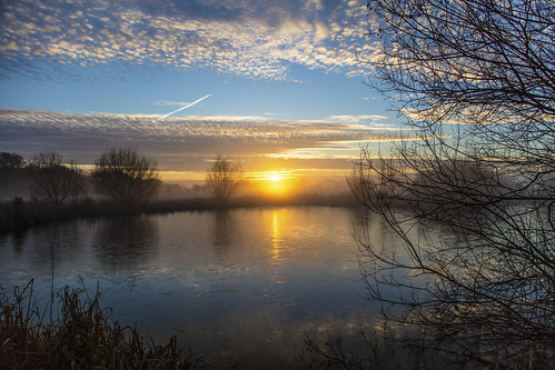 canon5dsr dawn morning sunrise landscape water lake reflection clouds sky outdoors nature cambridgeshire uk