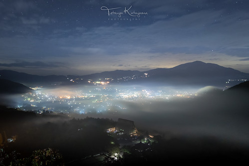 night nightscape nightview landscape sky skyscape fog light mountain mist oita yufuin japan sagiridai