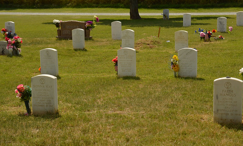 fortsill oklahoma 2018 august cemetery apache pow prisonerofwar indian nativeamerican fortsillindianagencycemetery headstone grave militarybase