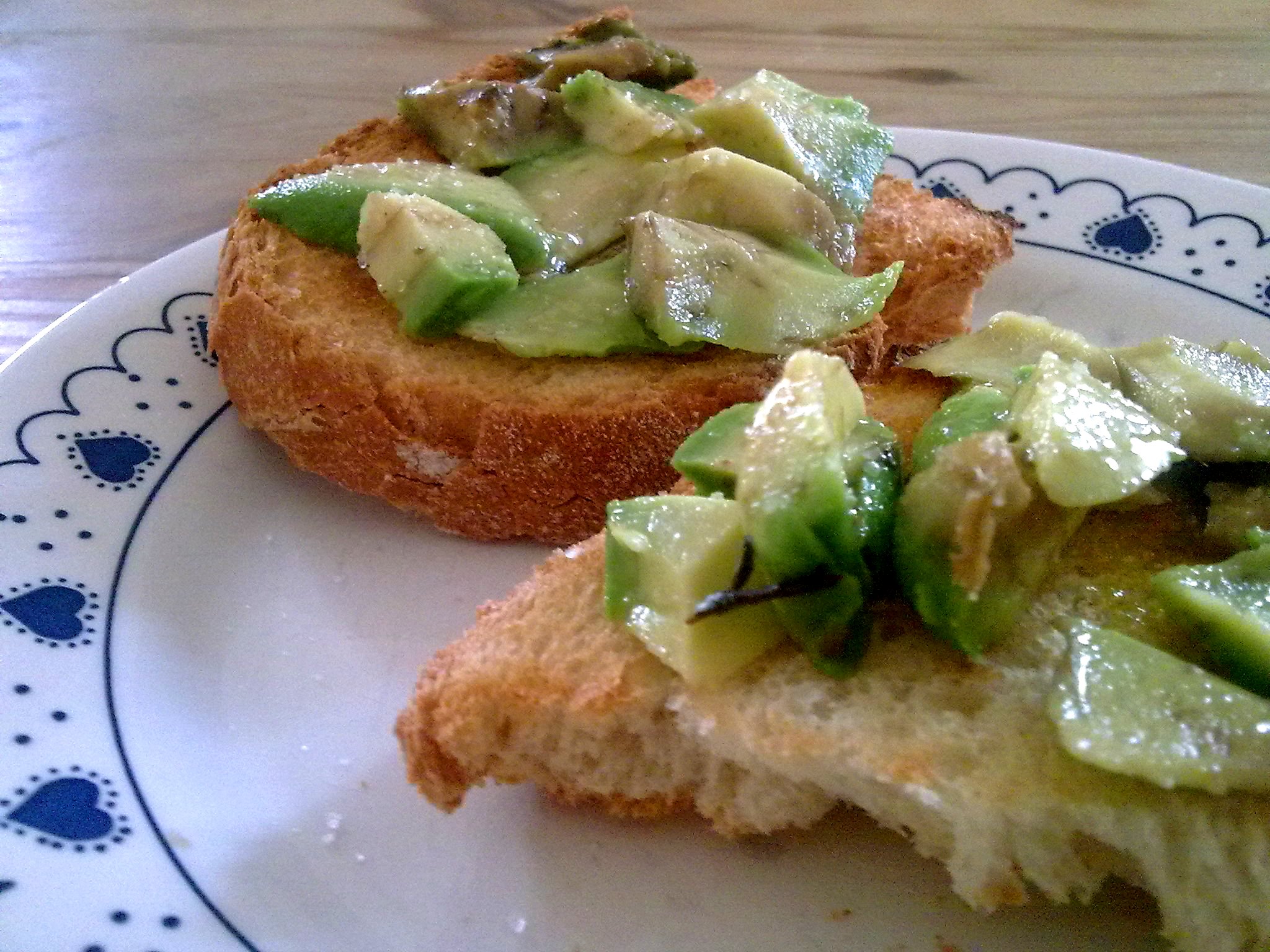 Avocado and bread / Tostadas con aguacate